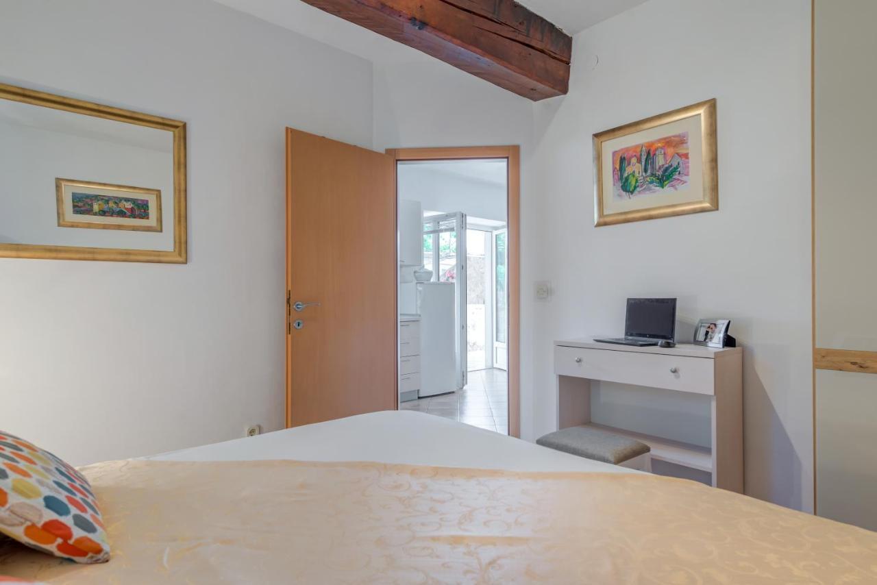 Apartments Obala 波尔 外观 照片