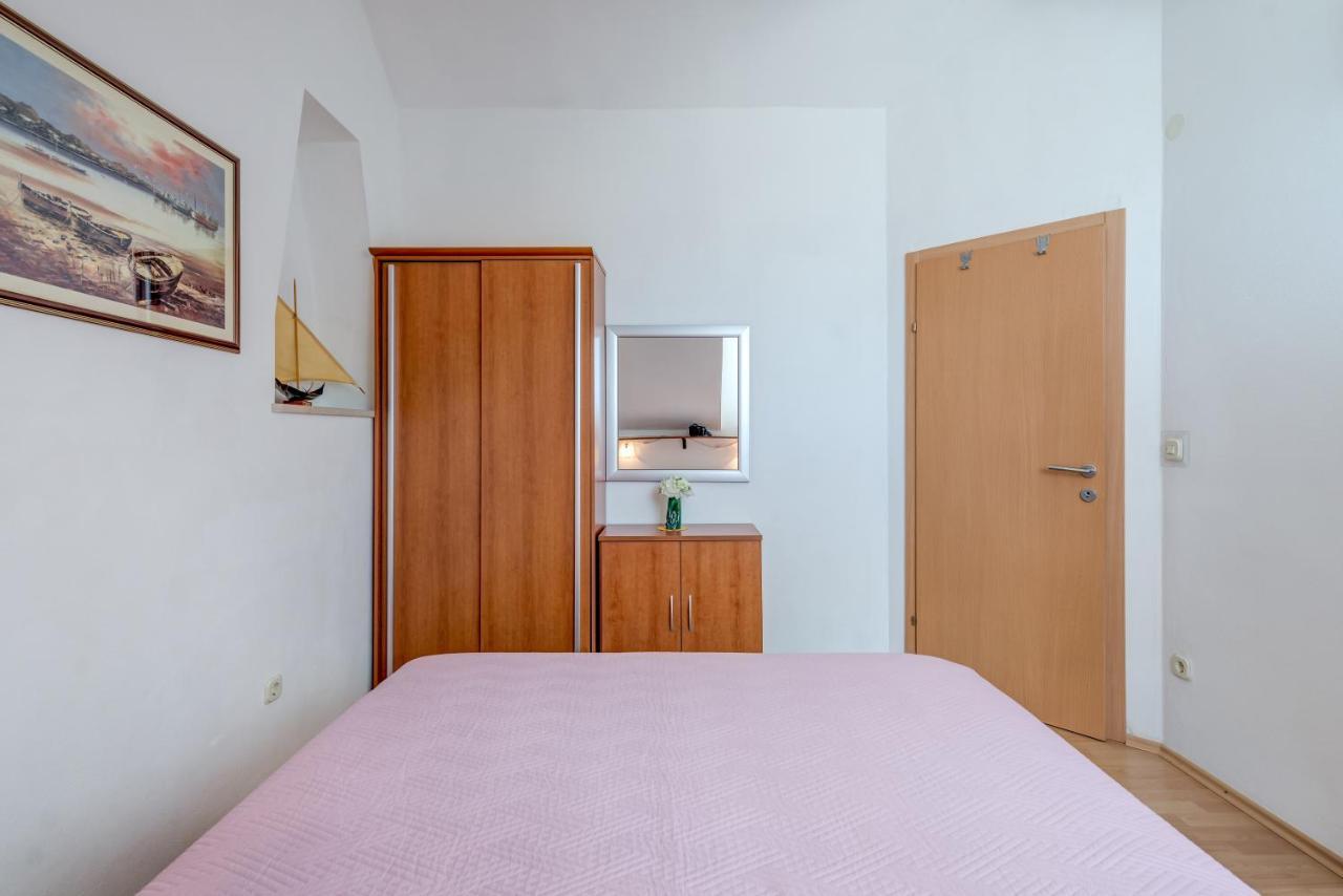Apartments Obala 波尔 外观 照片