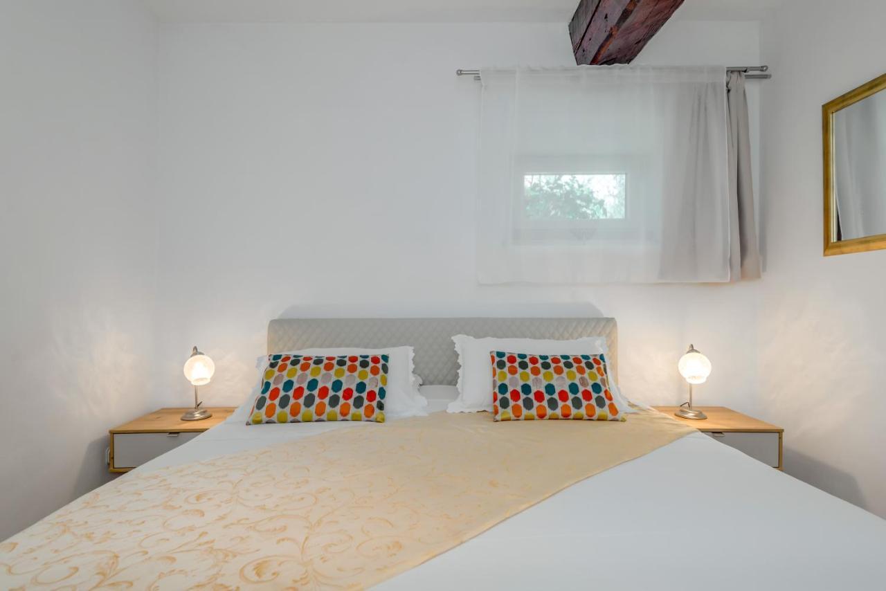 Apartments Obala 波尔 外观 照片