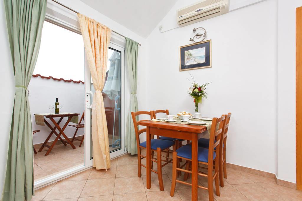 Apartments Obala 波尔 外观 照片