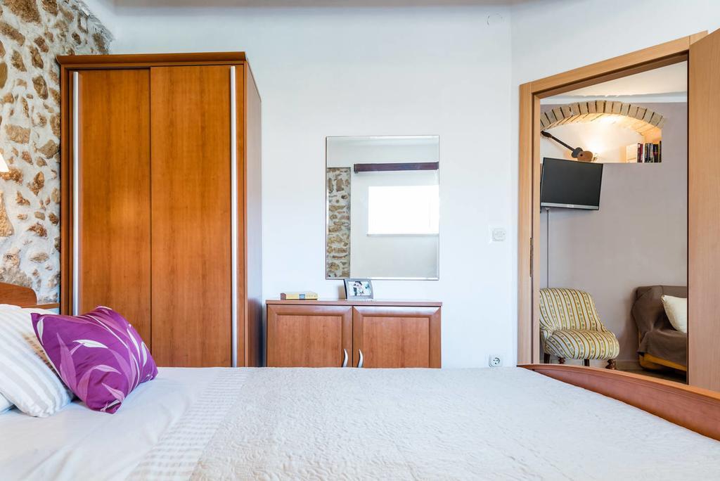 Apartments Obala 波尔 外观 照片
